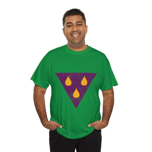 The symbol of talona, three amber teardrops on a purple triangle, on an irish green t-shirt on a man