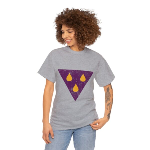 The symbol of talona, three amber teardrops on a purple triangle, on a sport gray t-shirt on a woman