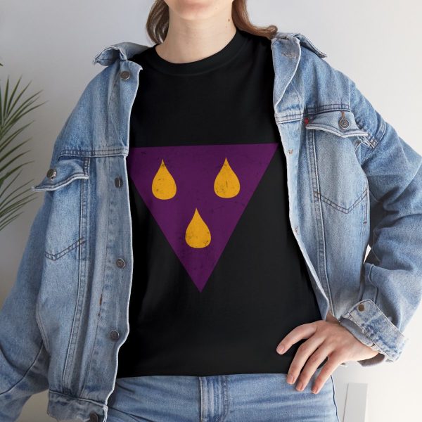 The symbol of talona, three amber teardrops on a purple triangle, on a black shirt under a jacket