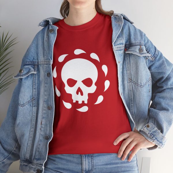 The symbol of Bhaal, a skull circled by drops of blood, on a Red T-Shirt under a jean jacket