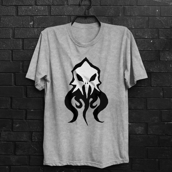The symbol of Deep Duerra, a broken illithid skull, mindflayer, on a sport gray shirt hanging