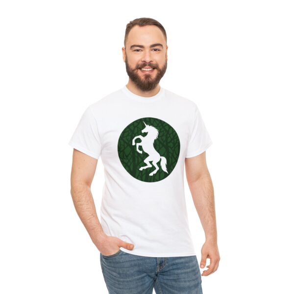 The DnD symbol of Ehlonna, a rampant unicorn, on a white shirt worn by a man