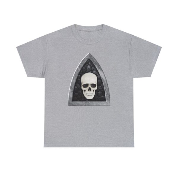 The symbol of Myrkul, a white human skull on a black field, on a sport gray shirt