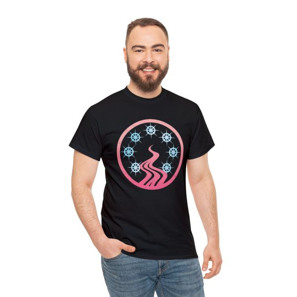 The DnD symbol of Mystra, a circle of seven blue-white stars around a red mist or river, on a black shirt worn by a man