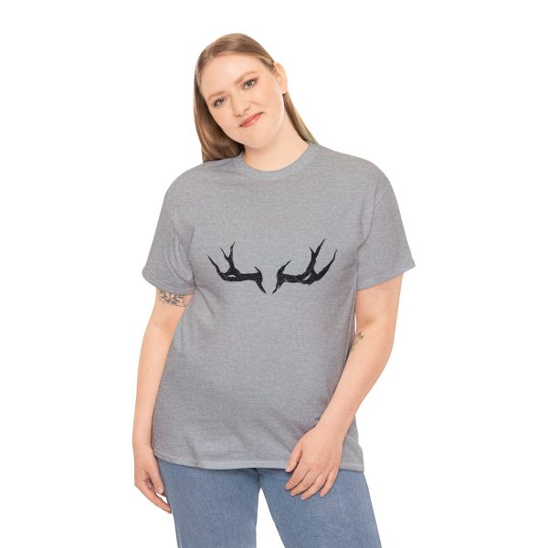 Uthgar Elk Horn symbol on a sport gray shirt on a woman