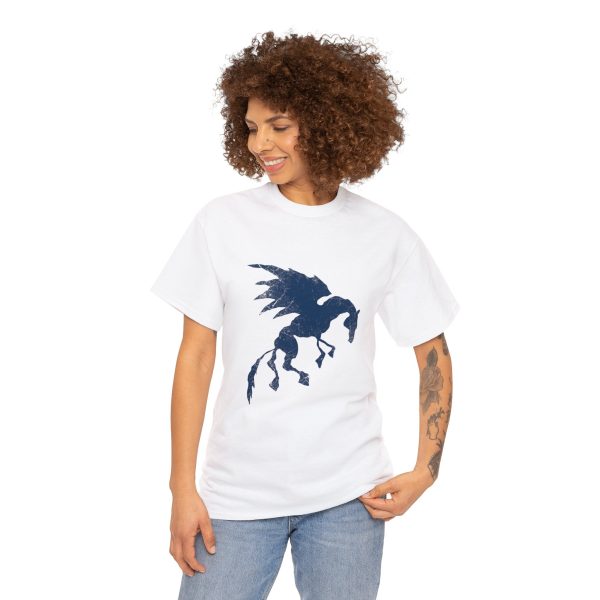 Uthgardt Sky Pony tribe symbol, on a white shirt worn by a woman