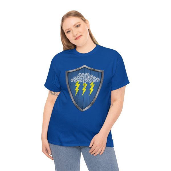The DnD symbol of Valkur, a cloud with three lightning bolts on a shield, on a royal blue shirt worn by a woman